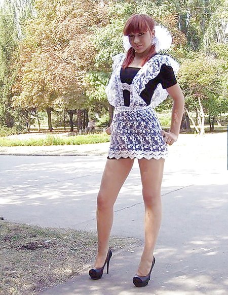 Выпускница в  платье