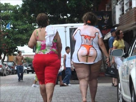 Толстые девушки в стрингах смешные