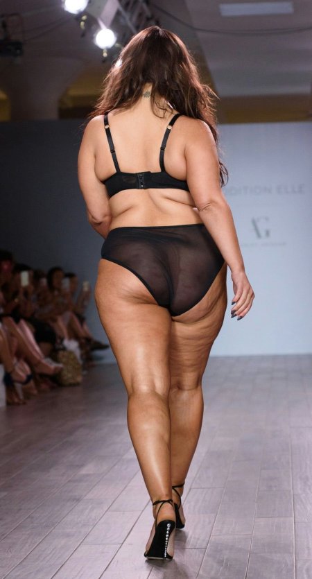 Эшли Грехем плюс сайз модель