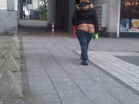 Смешные женщины на улице