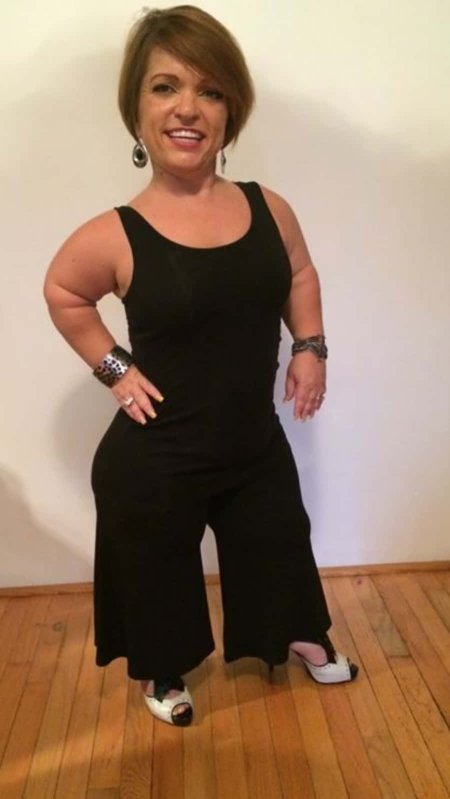 Женщина карлик