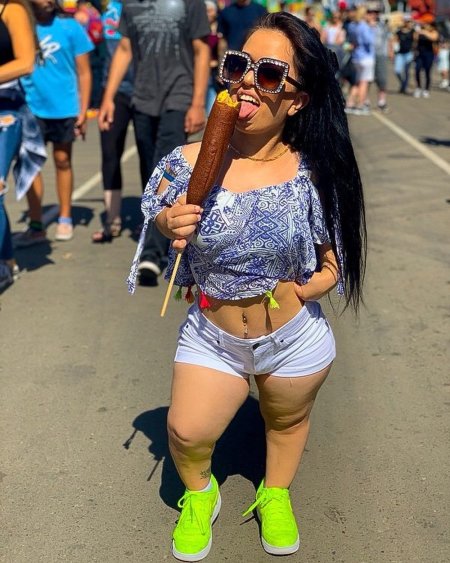 Красивые девушки карлики