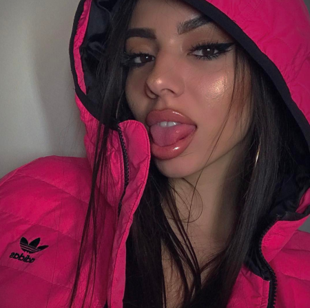 Яна Белоусова мукла