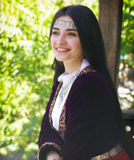 Черкешенка ингушка