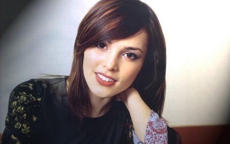 Сати Казанова Кабардинка