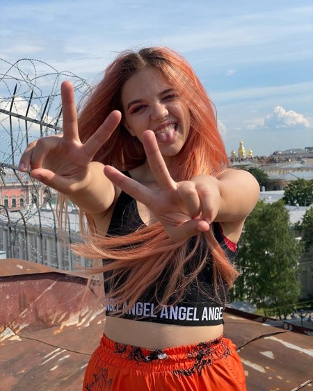 Ангелина Колчанова