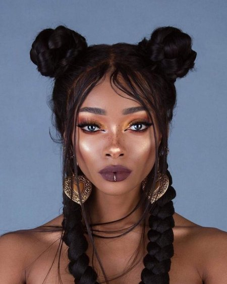 Нуанея Лебаджоя