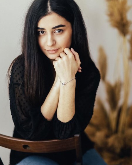 Сабрина Велибек армянка