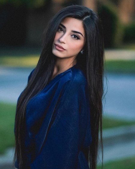 Красивые брюнетки