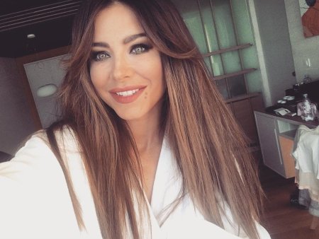 Ани Лорак волосы