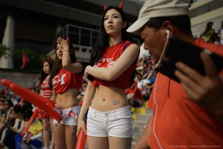 Болельщицы сборной Южной Кореи