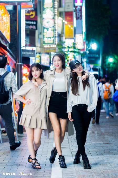 Кореянка в городе