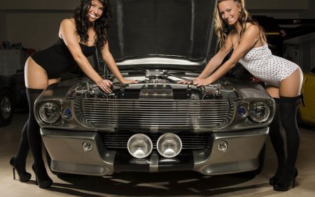 Мерседес Форд Мустанг