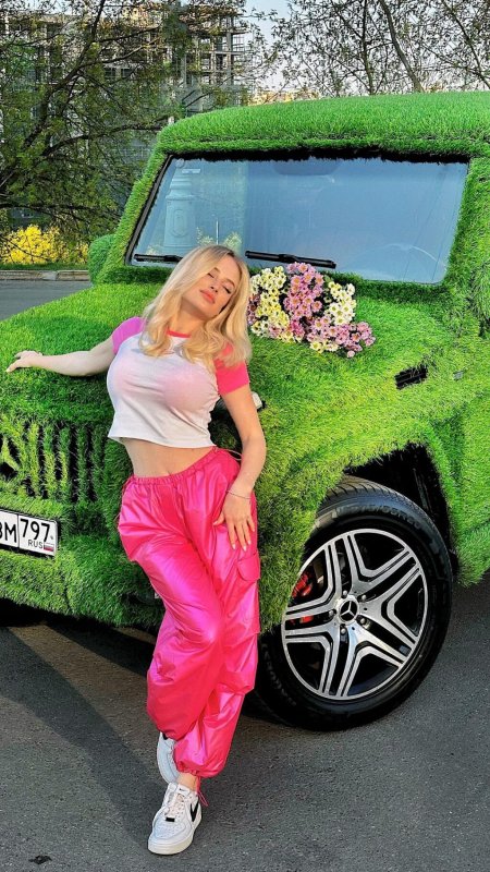 Блондинка драйв дипфейк