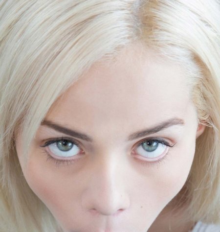 Elsa Jean глаза