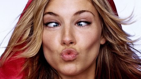 Сиенна Миллер