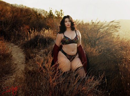 Kellee Moran в купальнике