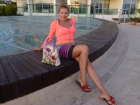 Девушка Елена Дмитров