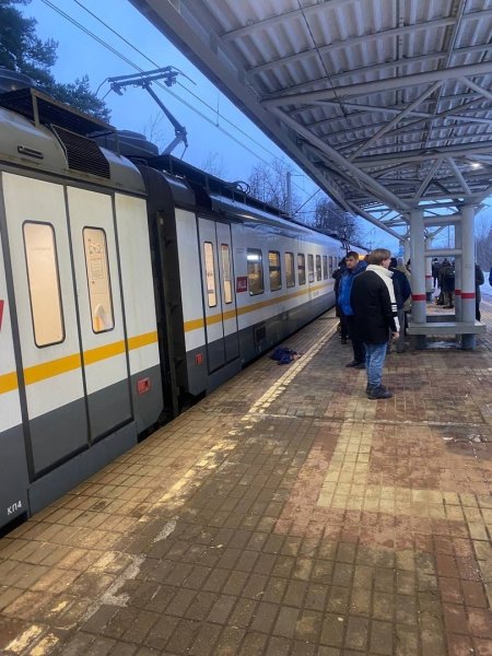 Поезд метро