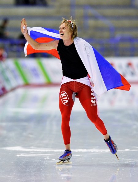 Иван Скобрев конькобежец