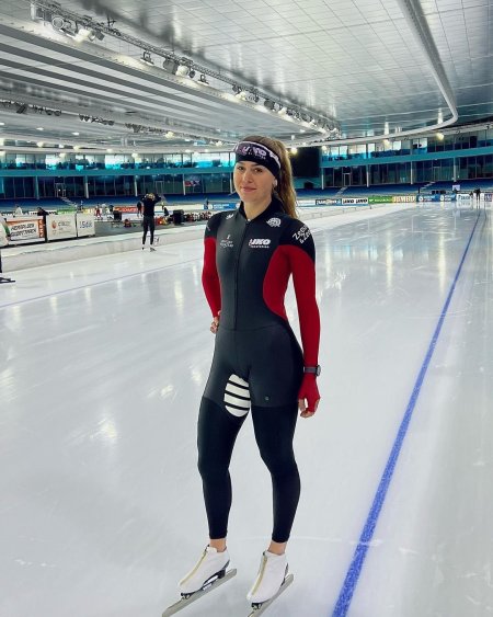 Голландская конькобежка