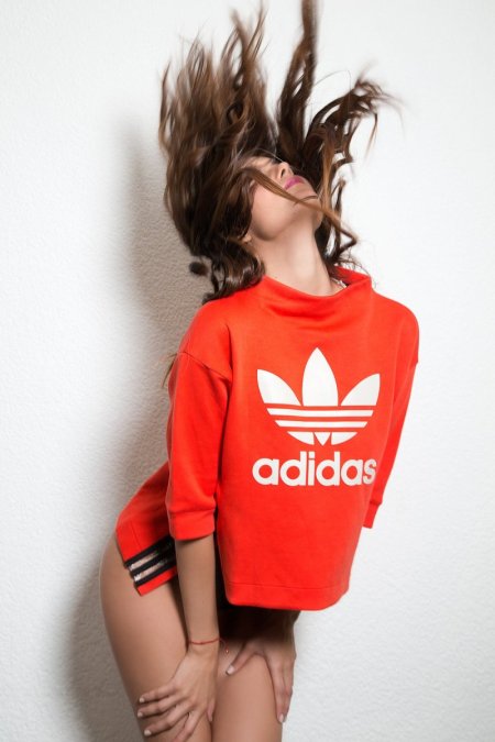 Девушка виадедасе