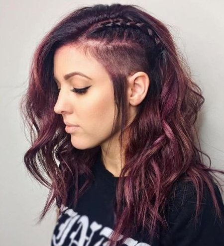 Выбритый висок на длинные волосы