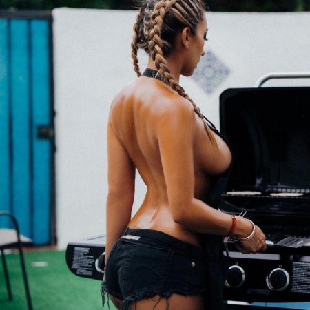 Ливия Гулло фото голой ню