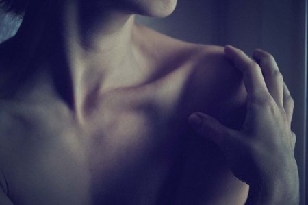 Ключицы у девушек