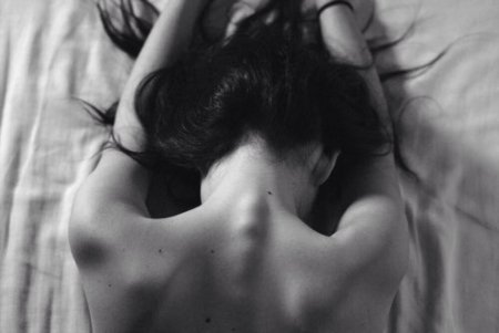 Страстно за волосы