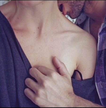 Поцелуй в шею