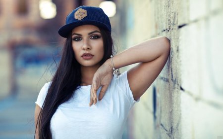 Алессандро ди чикко брюнетка