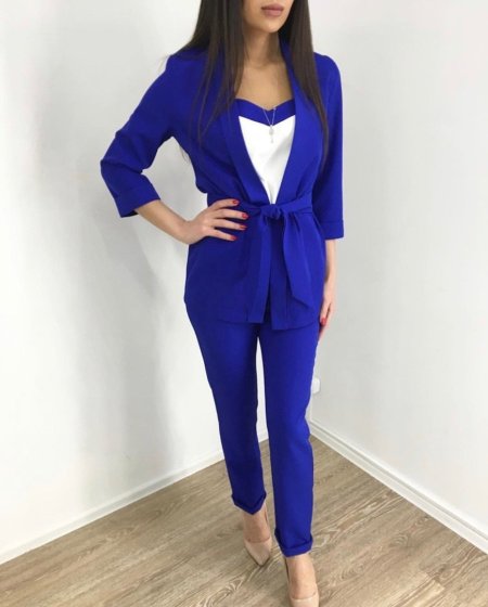 Брючный костюм с майкой