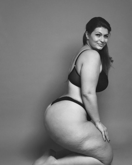 Ioana Chira толстая