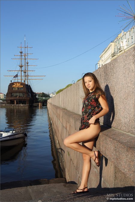 Разделась в Кронштадте