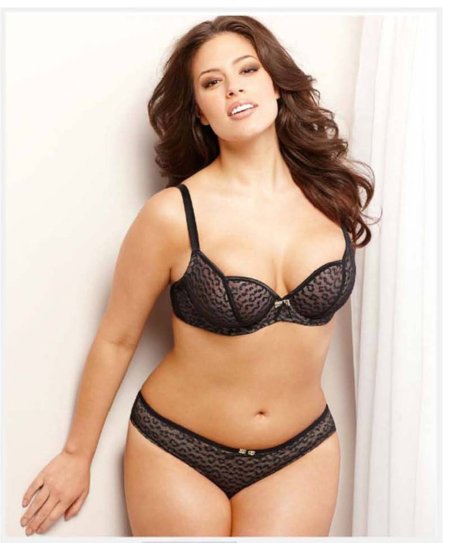 Ashley Graham в Нижнем белье