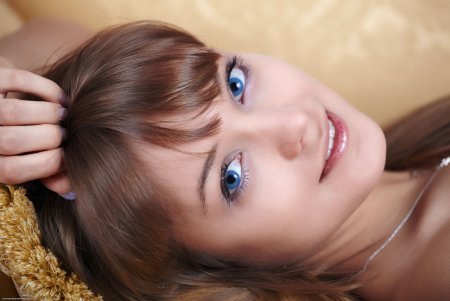 Голубоглазые девушки