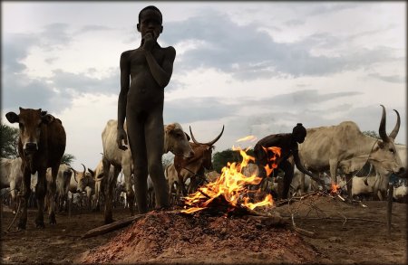 Южный Судан племя Мундари голые