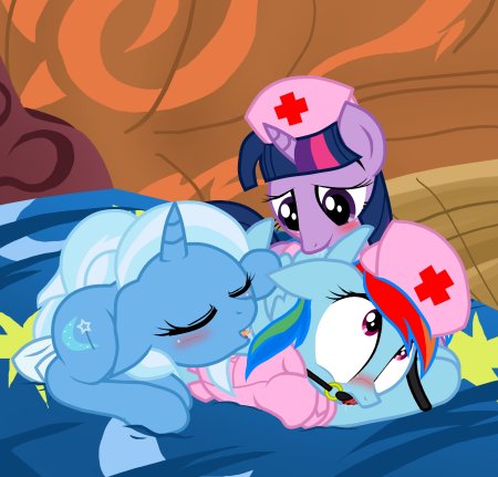 Мой маленький пони лесби