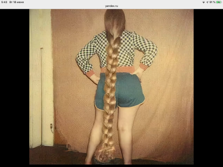 Девушки с длинными косами