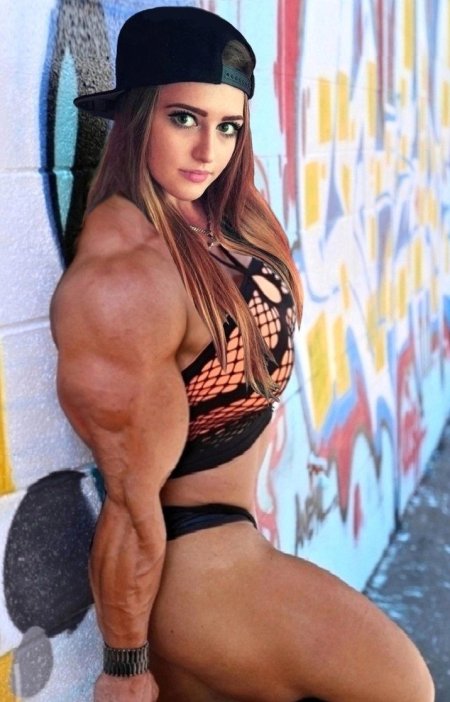 Юлия Винс мускулы