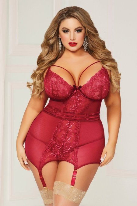 Эшли Алексис Plus