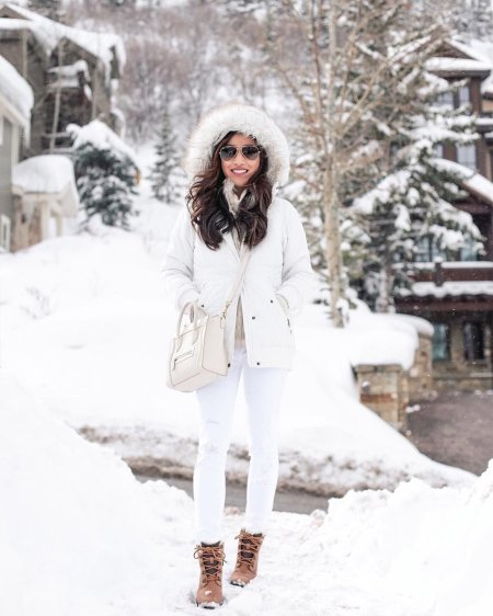 Красивые девушки в зимней одежде