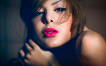 Красивые губы девушек