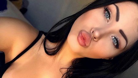 Клаудия Альенде 2020