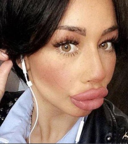 Большие силиконовые губы