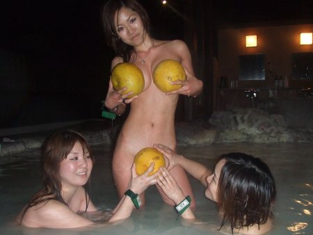 Прикольные голые девки