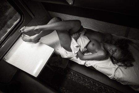 Романтика поезда голая