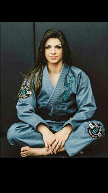 Гульжан Накипова бразильское джиу-джитсу