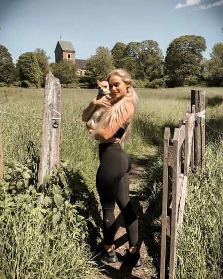 Фитнес модель Анна Нистром